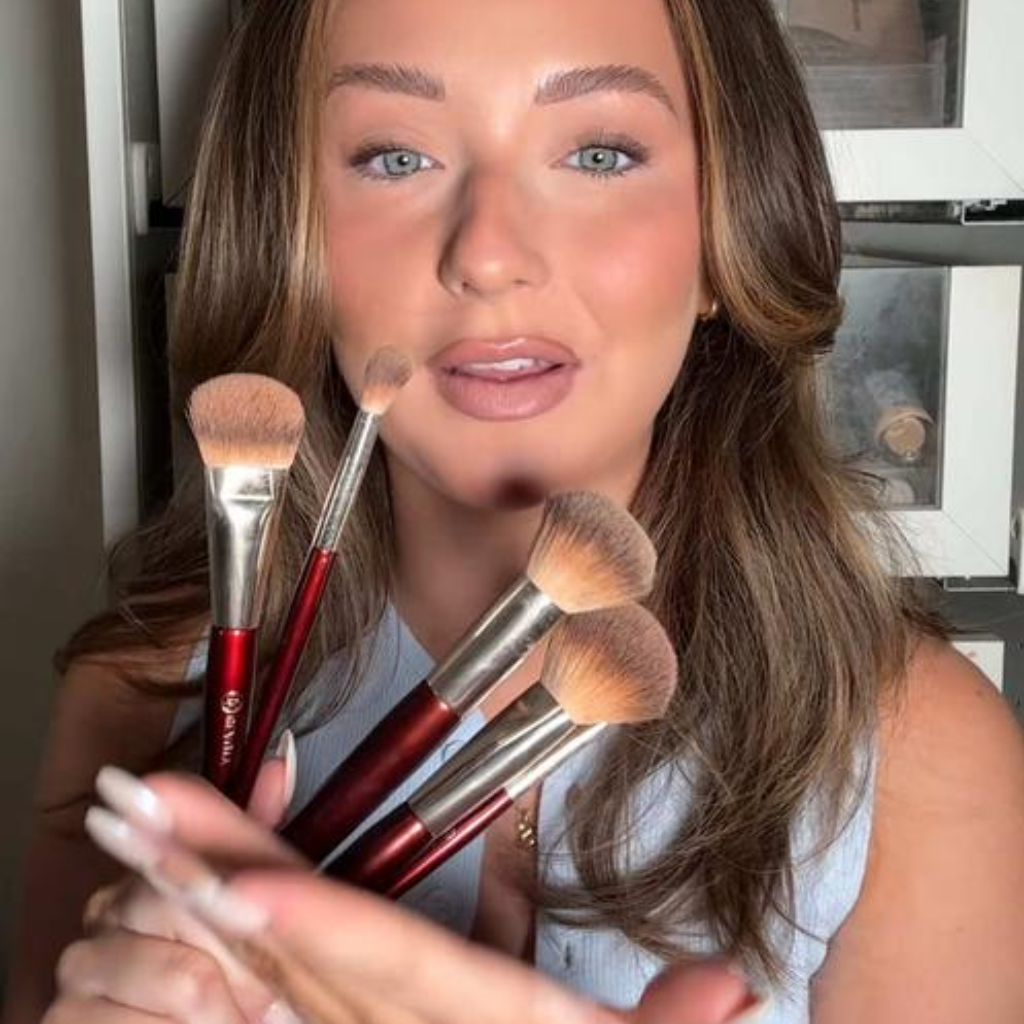 Electric makeup brush cleaner